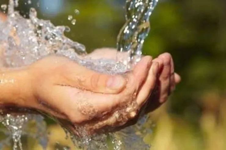 تهرانی‌ها چقدر آب مصرف می‌کنند؟