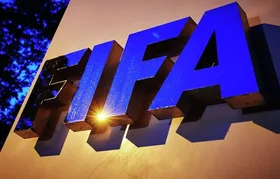 رئیس فراکسیون ورزش مجلس: فیفا فورا درباره عدم صدور ویزا برای &laquo;تاج&raquo; و &laquo;قلعه&zwnj;نویی&raquo; ورود کند