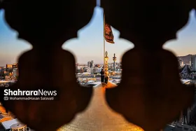 آئین اذن عزای حسینی و تعویض پرچم گنبد حرم مطهر رضوی