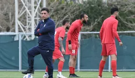 قلعه&zwnj;نویی: یک ماه علیه تیم ملی چیزی نگویید