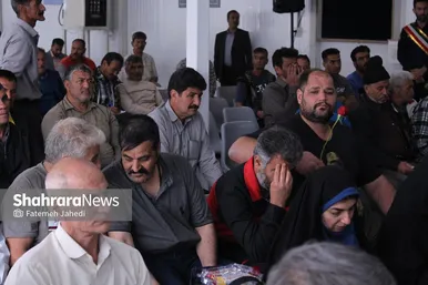گزارش تصویری | نشست صمیمی با کارگران در ایست‌کار میدان امام‌حسین(ع) مشهد (۱۱ اردیبهشت ۱۴۰۴)