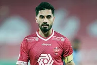 چرا پرسپولیس با عالیشاه تمدید نمی‌کند؟