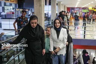 گزارش تصویری | اکران مردمی فیلم «ناجورها» در سینما هویزه مشهد
