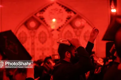 مراسم احیای شب بیست و یکم ماه رمضان در مشهد