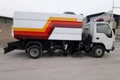 شهروند خبرنگار | گلایه شهروند از نحوه نظافت برخی از بزرگراه ها و معابر مشهد توسط خودرو جاروب شهری + پاسخ