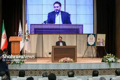 نشست صمیمی شهردار مشهد با جامعه قرآنی