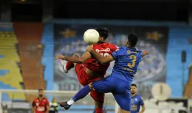 مجوز حرفه&zwnj;ای استقلال و پرسپولیس صادر شد| بازگشت موقت آرامش به فوتبال ایران