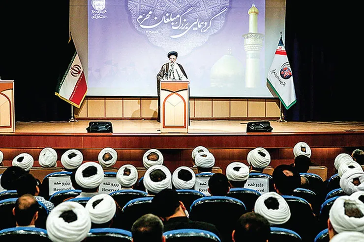 در قبال خصوصی‌سازی‌ها و تاراج اموال عمومی کوتاه نمی‌آییم