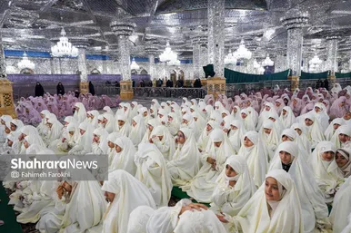 گزارش تصویری | جشن تکلیف دانش آموزان دختر مدارس غیر دولتی در حرم مطهر رضوی