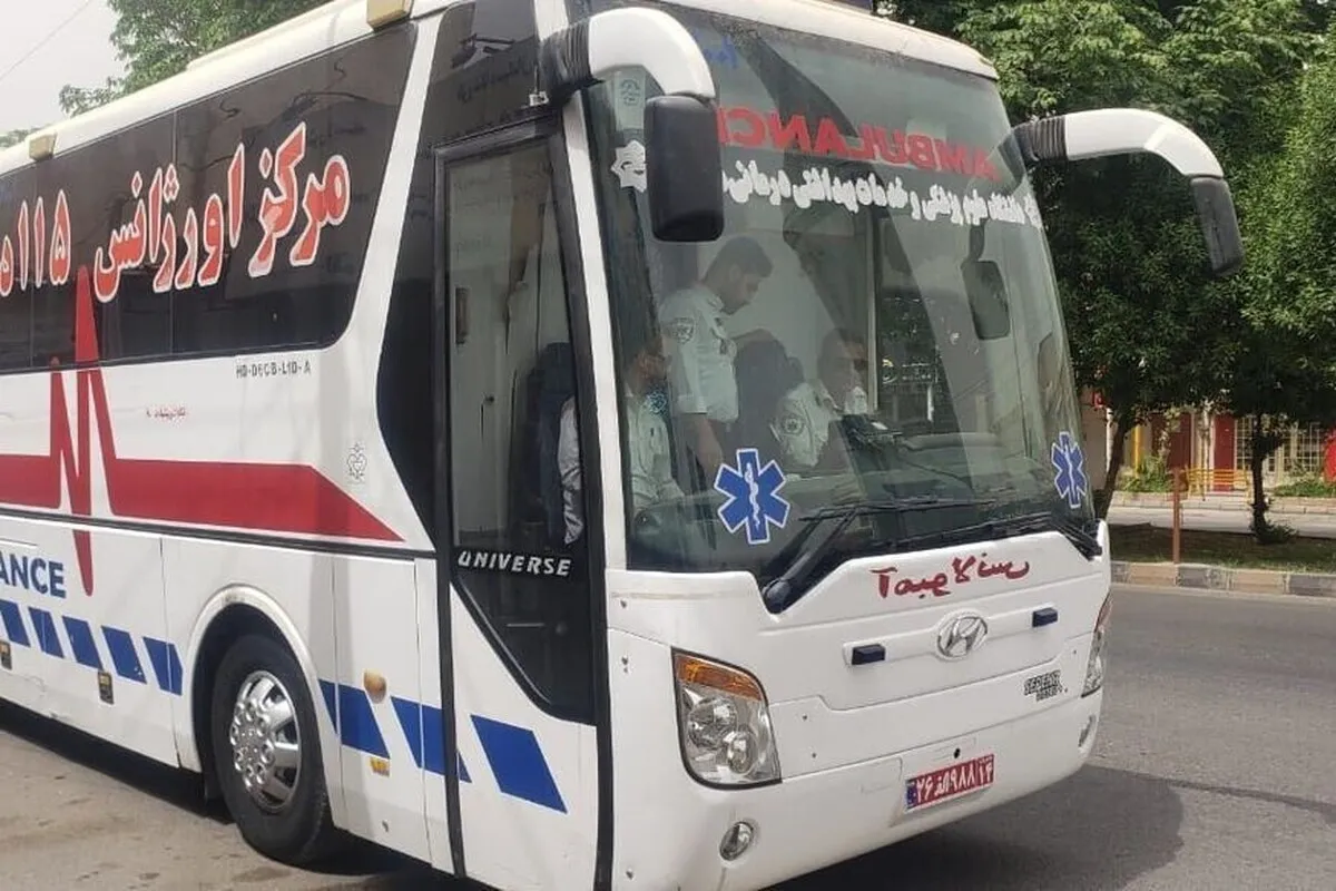 آماده‌باش اورژانس کشور برای درمان گرمازدگی | استقرار اتوبوس‌آمبولانس در میادین بزرگ شهر‌های گرم