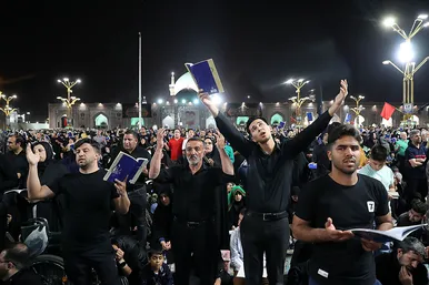 مراسم احیاء شب 23 ماه رمضان در حرم مطهر رضوی