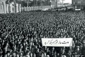 روایت رهبر انقلاب از دوران ملی&zwnj;شدن صنعت نفت تا کودتای ۲۸ مرداد| پیروزی و شکست در ملی&zwnj;شدن صنعت نفت