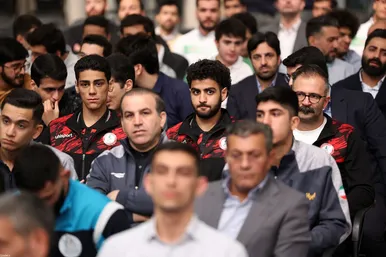 عکس‌هایی از دیدار مدال‌آوران ورزشی و علمی با رهبر انقلاب (۲۸ مهرماه ۱۴۰۴)