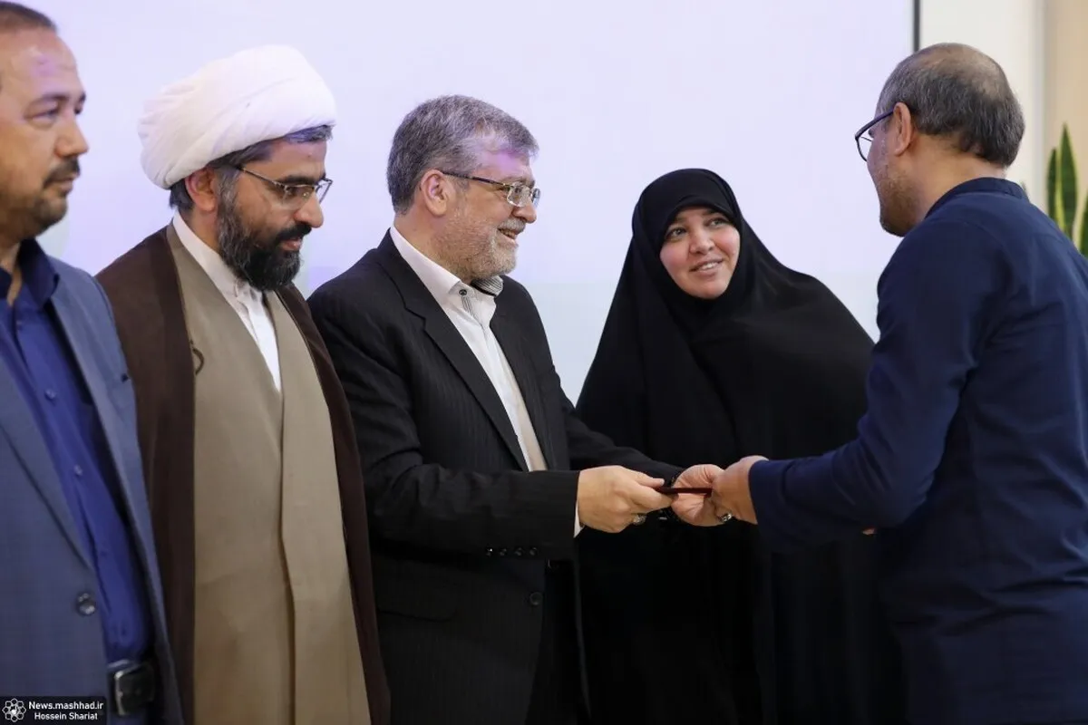  
سرپرست معاونت برنامه ریزی، مدیرکل بازرسی و مشاور عالی شهردار مشهد معارفه شدند