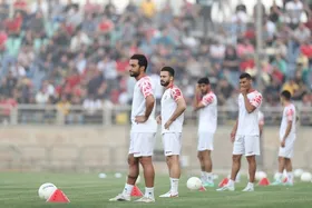 گل&zwnj;محمدی چند بازیکن جوان را برای پرسپولیس پسندید