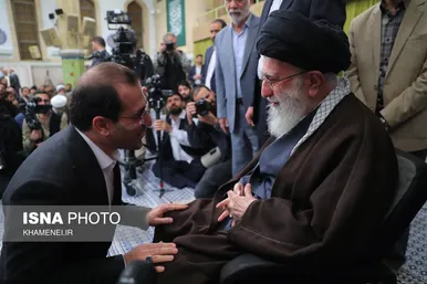 دیدار شاعران با رهبر معظم انقلاب