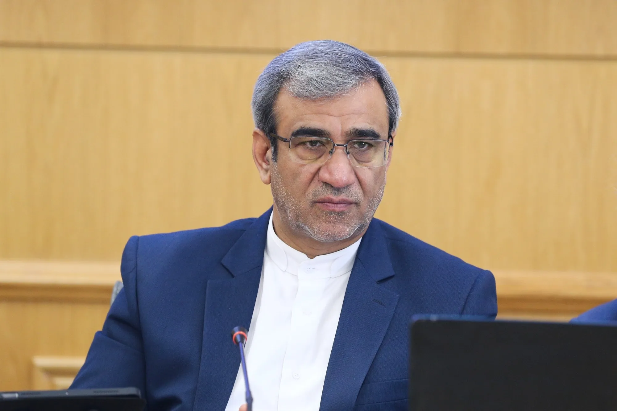 غلامحسین مظفری