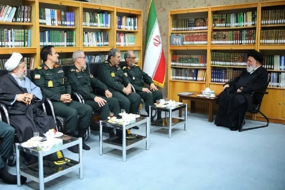 تقدیر آیت‌الله علم‌الهدی از مجاهدت‌های خستگی‌ناپذیر نیروی انتظامی خراسان رضوی