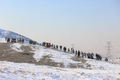 تفریح زمستانی در کوه‌پایه