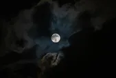 عکس روز ناسا | ماه‌گرفتگی بر فراز لوئیزیانا