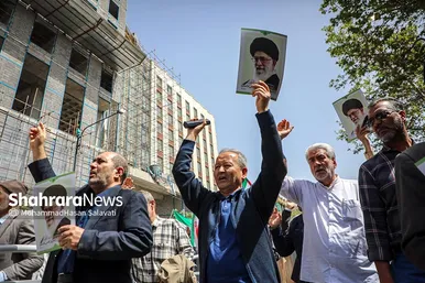 راهپیمایی ضدصهیونیستی نمازگزاران مشهدی و حمایت از عملیات وعده صادق سپاه