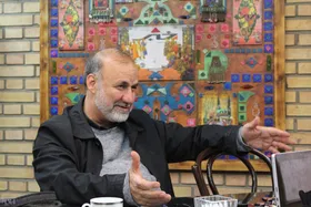 احمدی&zwnj;نژاد کاندیدا شود برخی معادلات انتخاباتی را بهم خواهد زد