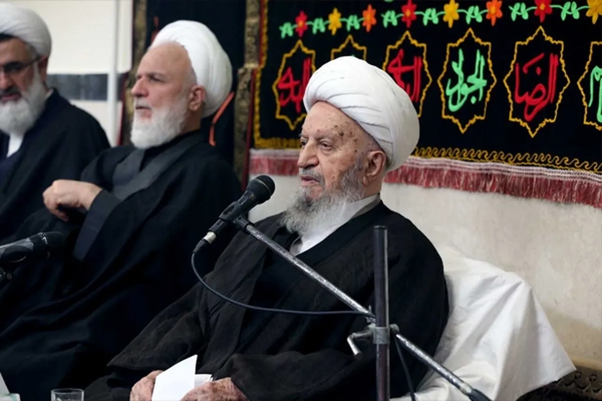 انتقاد آیت‌الله مکارم شیرازی از مشکلات اقتصادی و فرهنگی