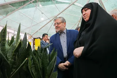  بهره برداری از مرکز مشاوره و امداد گل و گیاه در پارک نیلوفر آبی 