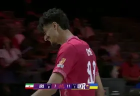 ویدئو| سرویس عجیب نیما باطنی؛ خودش هم نتوانست جلوی خنده&zwnj;اش را بگیرد!