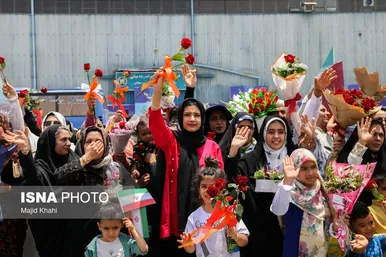 ایران زیباست | استقبال از ناوگروه ۸۶ نیروی دریایی