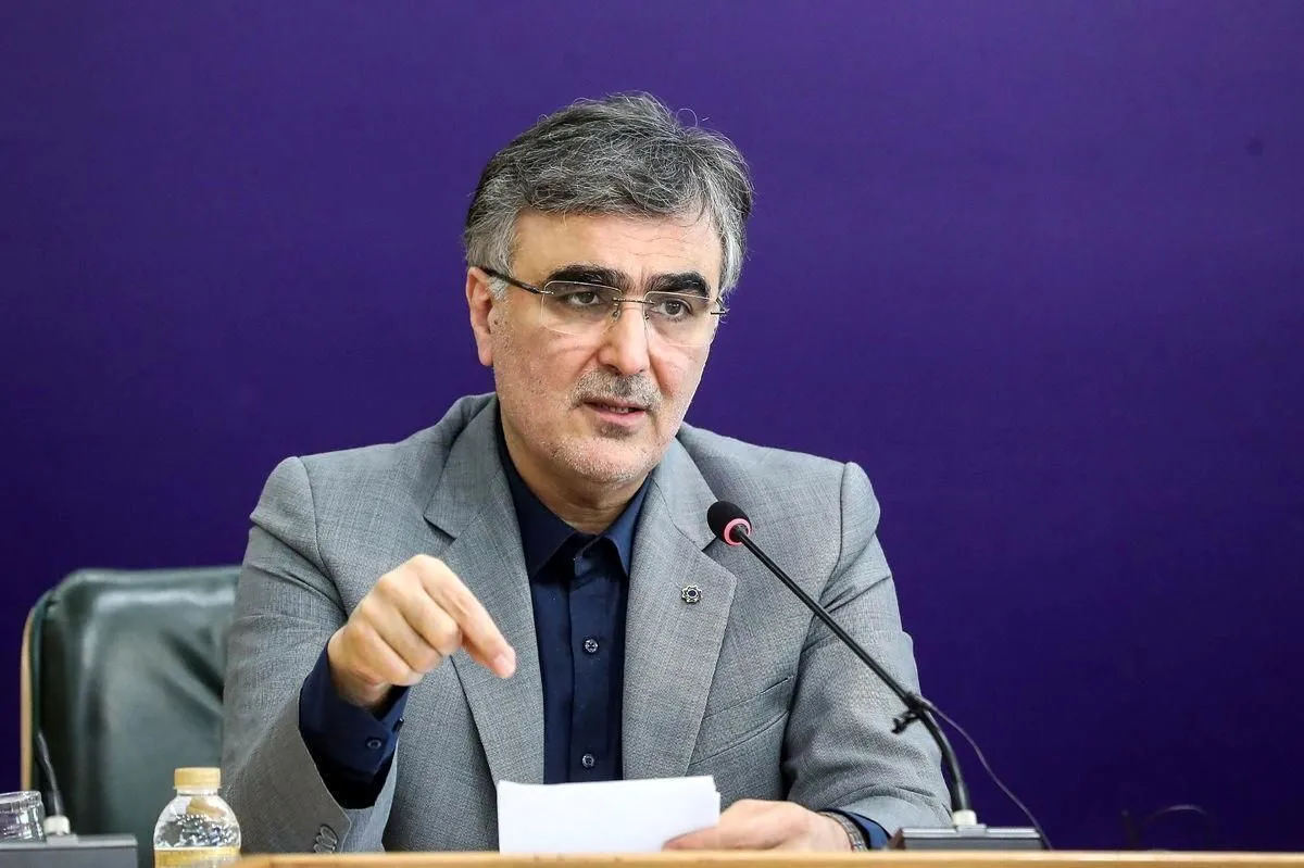 ویدئو | توضیحات رئیس کل بانک مرکزی درباره چگونگی توزیع طلا و ارز در کشور