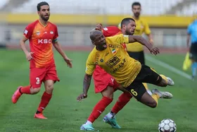 تاریخ و ساعت بازی فولاد و سپاهان در لیگ برتر | جنگ پولادین