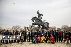 آیین رونمایی از یادمان &laquo;گذر سیاوش از آتش&raquo; در جلوخان فردوسی برگزار شد