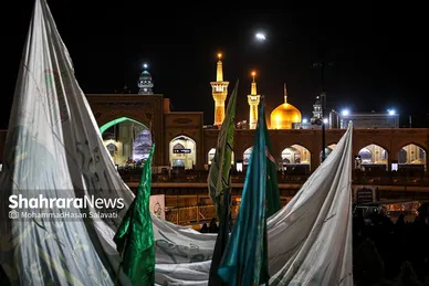 گلباران حرم مطهر رضوی در شب میلاد جوادالائمه (ع)