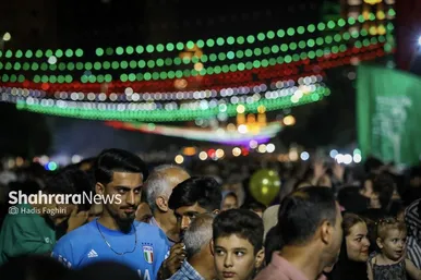 گزارش تصویری | حال‌وهوای خیابان امام‌رضا(ع) مشهد در شب عید غدیر ۱۴۰۴