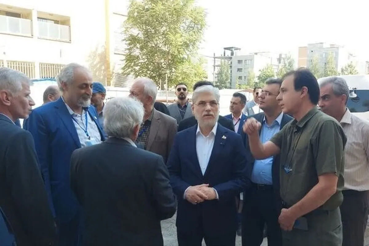 وزیر علوم در همدان مطرح کرد: امسال ۴ هزار خوابگاه دانشجویان متاهل تحویل داده خواهد شد