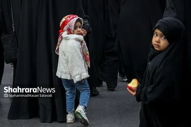 تشییع دو تن از شهدای حمله تروریستی کرمان در مشهد