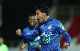 حسین&zwnj;زاده با پیراهن شارلروا+ عکس| سرعت کم نظیر در انتقال به اروپا!