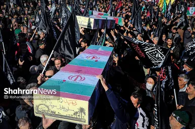 اجتماع عزاداران فاطمی و تشییع پیکر ۱۲ شهید گمنام دفاع مقدس و ۲ شهید حادثه تروریستی راسک در مشهد