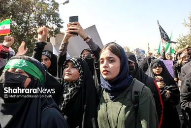 راهپیمایی مردم مشهد در محکومیت اغتشاشات اخیر و تشییع شهدای مدافع امنیت