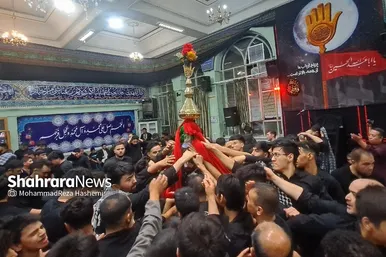 عکس‌هایی از مراسم علم‌کِشی مهاجران افغانستانی در مشهد (۲۳ تیرماه ۱۴۰۳)