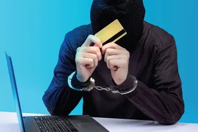 کلاهبرداری گسترده از طلافروشان و صرافان مشهدی