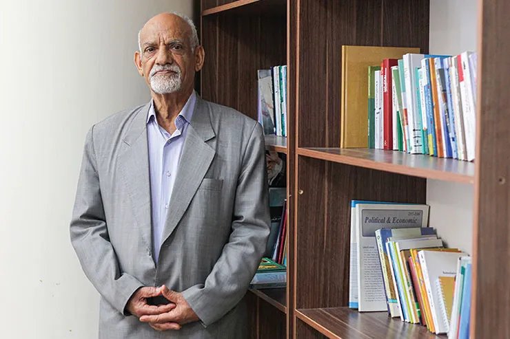 نگاهی به زندگی و آثار دکتر محمدمهدی ناصح، استاد پیش‌کسوت دانشگاه فردوسی مشهد