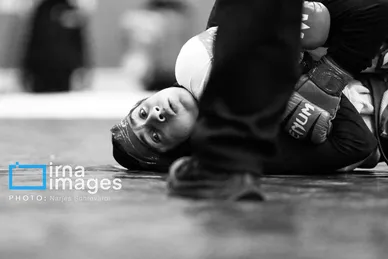 گزارش تصویری | مسابقات MMA زنان قهرمانی کشور در اراک