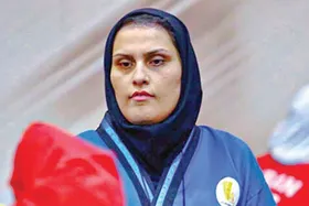 آنا براتی: با فدراسیون کشتی مشکلی ندارم اما وزارتخانه ما را نمی&zwnj;بیند