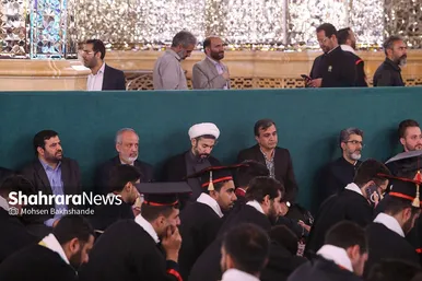 عکس‌هایی از مراسم دانش‌آموختگی دانشجویان علوم پزشکی سراسر کشور در حرم امام‌رضا(ع)