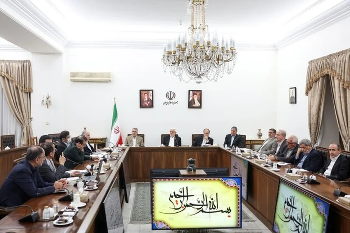 معاون‌اول رئیس‌جمهور: در حال واگذاری بخشی از وظایف حاکمیتی به بخش خصوصی هستیم