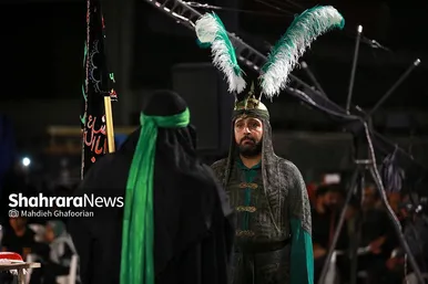 تصاویری از آیین تعزیه خوانی در عرصه میدان شهدا