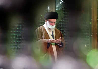 حضور رهبر معظم انقلاب در مرقد مطهر امام خمینی(ره) و گلزار شهیدان