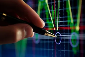 پیش&zwnj;بینی ۷ کارشناس از آینده بورس و زمان پایان ریزش&zwnj;ها
